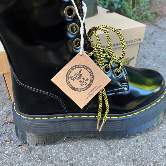 NEW Dr. Martens Vegan Jadon Max Platform Boots Size 10 - Picture 5 of 14
